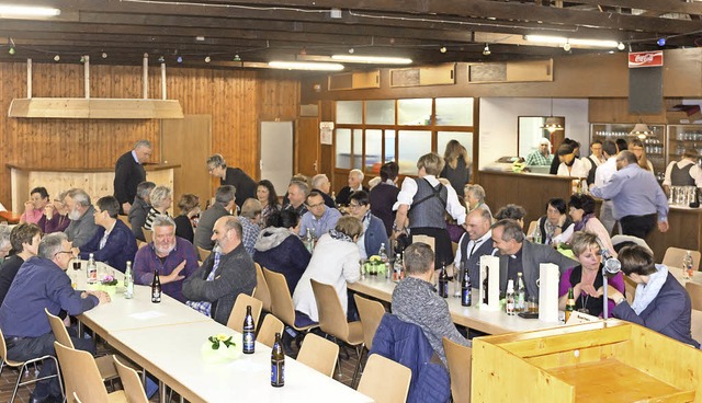 Die Dorfhalle in Brenden entspricht ni...ung sind nur 120 Besucher  zugelassen.  | Foto: Wilfried Dieckmann