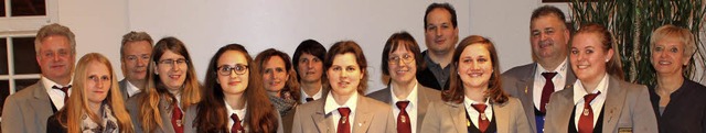 Der Gesamtvorstand des Musikvereins mi...(Fnfte von links) im Jugendwart-Team.  | Foto: Reinhard Cremer