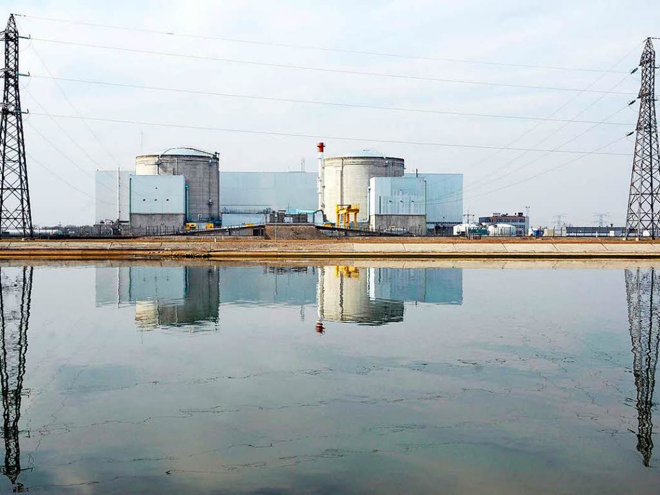 Wird das Kernkraftwerk in Fessenheim a... französischer Seite ist man dagegen.   | Foto: dpa