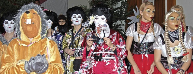 Zum letzten Zunft- und Preismaskenball...ogar Touristinnen aus Japan angereist.  | Foto: Jutta Binner-Schwarz