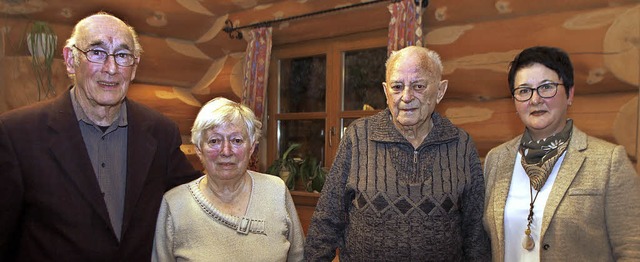 Manuela Willmann (rechts), die Vorsitz...r fr 40 Jahre Mitgliedschaft geehrt.   | Foto: Heidi Fssel