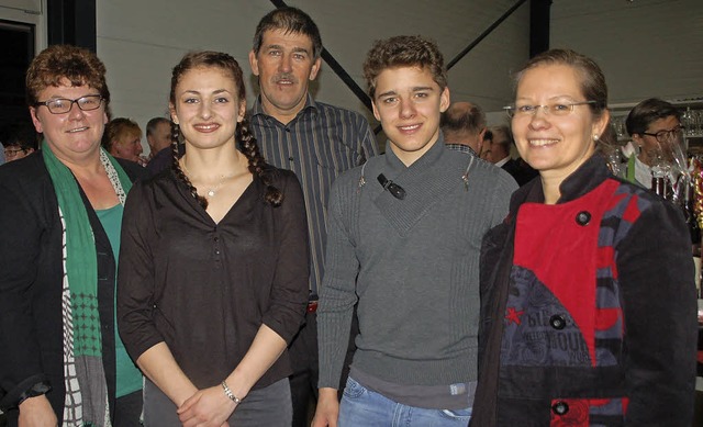 Silvia Rtschle (von links) ehrte beim..., Christian Gerwig und Hannes Vgele.   | Foto: Petra Wunderle