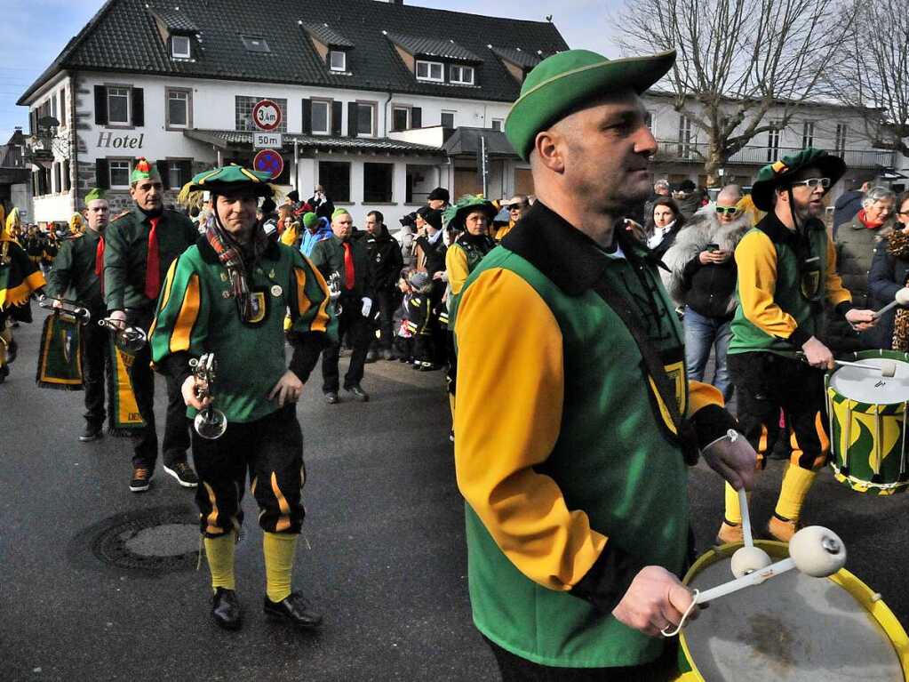 Der Fanfarenzug der Welschkorngeister wurde wiederbelebt und zeigte sich in allen drei Outfits seiner Geschichte.