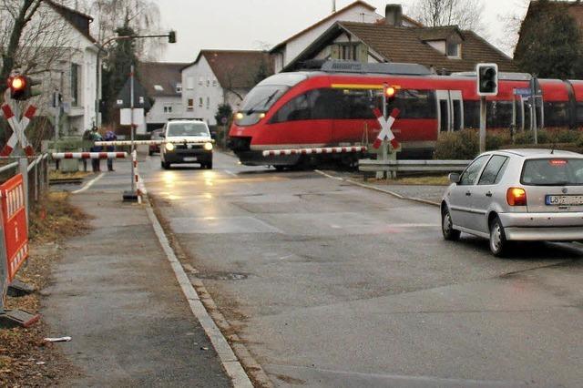 Schlieung des Bahnbergangs verrgert die Brger