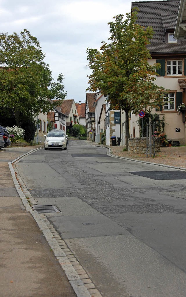 Der Ortschaftsrat bleibt bei seiner Forderung nach Tempo 30 auf der Dorfstrae.   | Foto: FREY