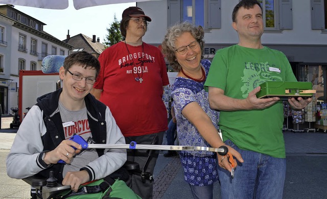 Immer wieder ist der Behindertenbeirat...tionen in der ffentlichkeit prsent.   | Foto: Britta Wieschenkmper