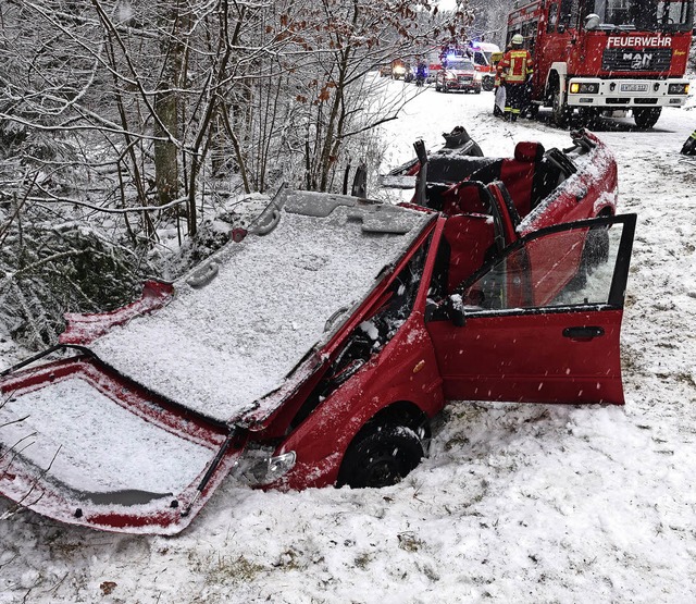 Unfall auf glatter Fahrbahn zwischen Ebnet und Rothaus.   | Foto: thor