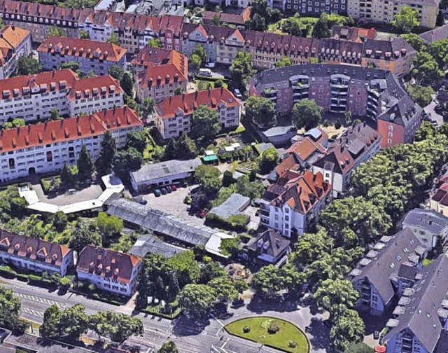 Eine mgliche Neubebauung im dreieckig...ts die Allee der Tennenbacher Strae.   | Foto: Google-Luftbild/GeoDasis-DE/BKG