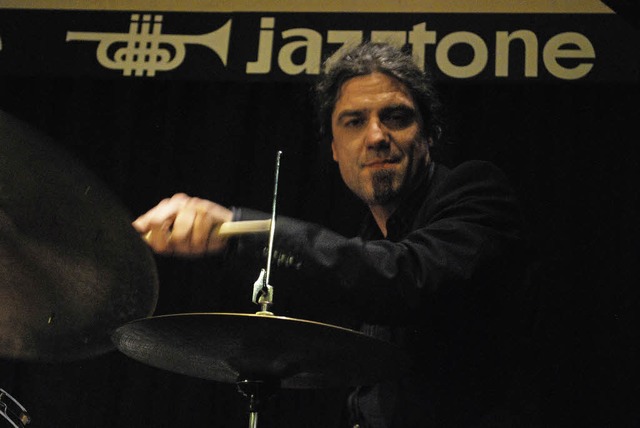 Schlagzeuger Matthias Daneck im Jazztone   | Foto: Thomas Loisl Mink
