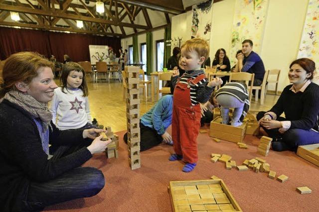 Woche der Familienzentren: Eltern, Kinder und Kuchen in Haslach