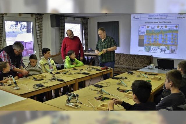 Elektronikbasteleien beim Deutschen Amateur-Radio-Club