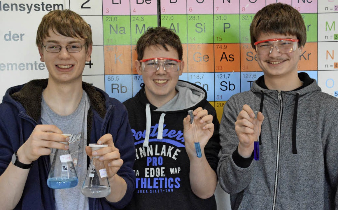 Frieder Trimborn, Aron Lapp und Thilo ...satz fr die Fehling-Probe entwickelt.  | Foto: Hannes Lauber
