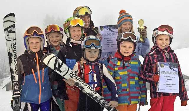 Stolz wie Bolle: Drei Podestpltze gab...e Mannschaft der Skizunft Rheinfelden.  | Foto: Silke Hildebrand