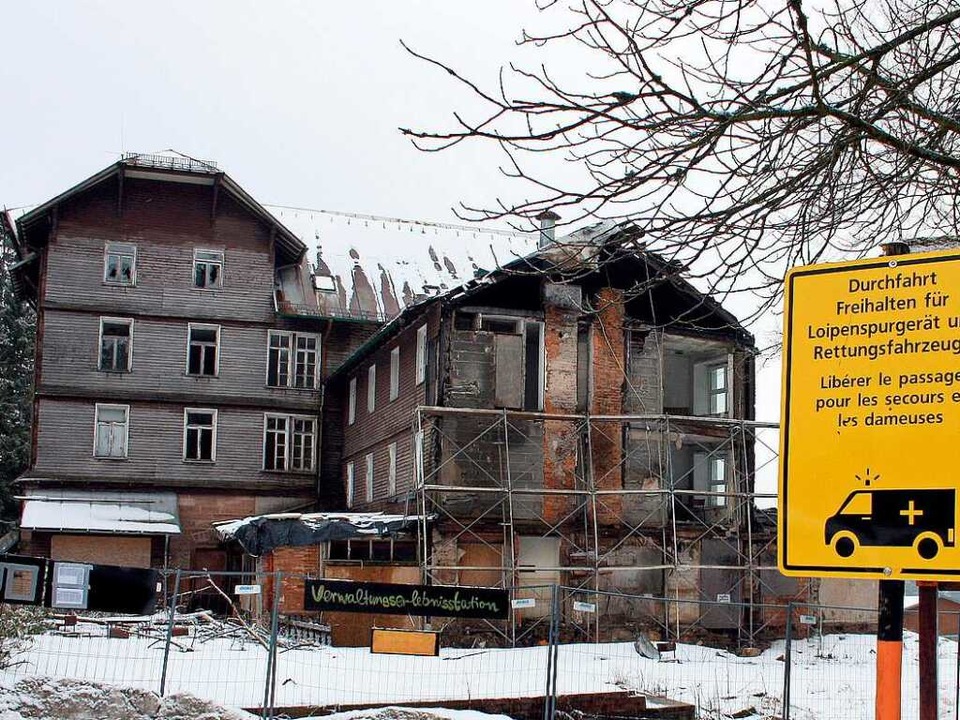 Dieses Hotel am Hundseck ist verfallen.   | Foto: DPA