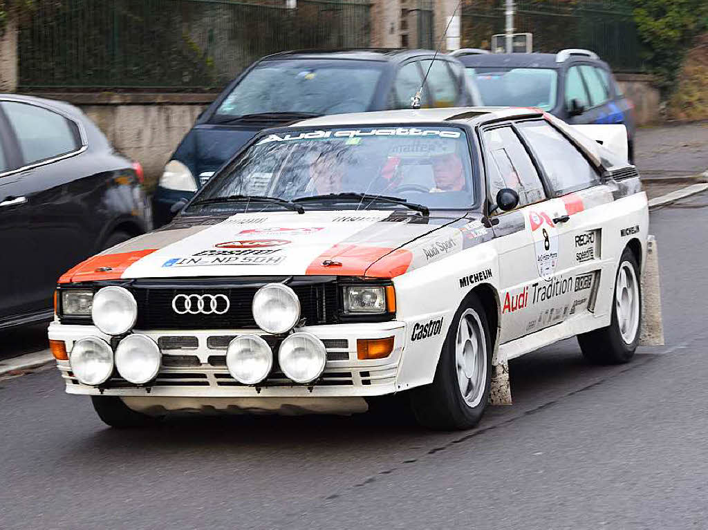 Der frhere Rallye-Weltmeister Walter Rhrl nimmt mit einem Audi Quattro A2 teil.