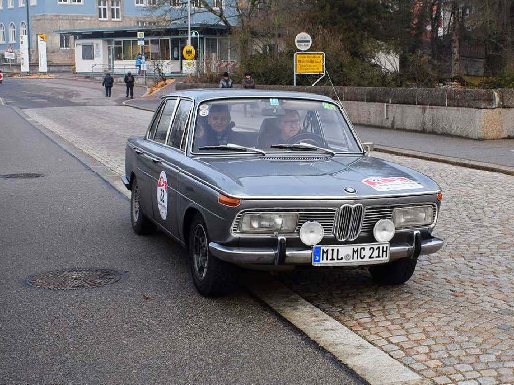 Und weiter geht die Fahrt mit dem BMW 2000 Tilux, Baujahr 1969, und 120 PS.