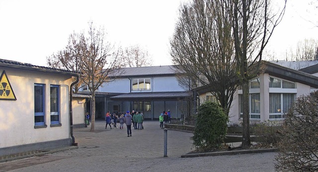 In die Eichstetter Schule soll investi..., unter anderem in eine neue Heizung.   | Foto: Gustav Rinklin