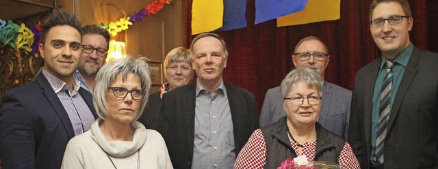 Wieder- und neugewhlte sowie verabsch...Vorsitzender Dennis Vogt (von links).   | Foto: Anja Bertsch