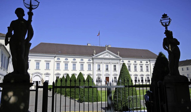 Sitz des Bundesprsidenten: Am Sonntag...uer Hausherr in Schloss Bellevue wird.  | Foto: dpa