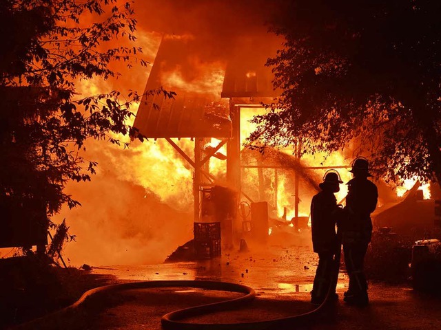 Waren die Brandschutzauflagen erfllt?...extilfabrik in Lffingen. (Archivfoto)  | Foto: kamera24.tv