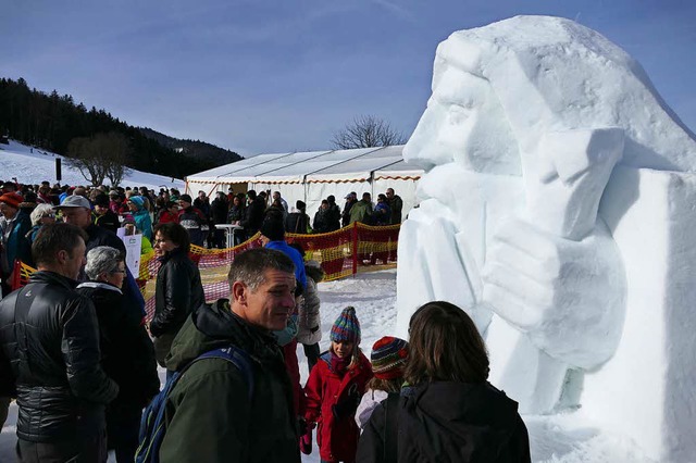 Tausende Besucher kamen am Samstag und...8222;Open-Air-Galeri&#8220; in Bernau.  | Foto: Sebastian Barthmes