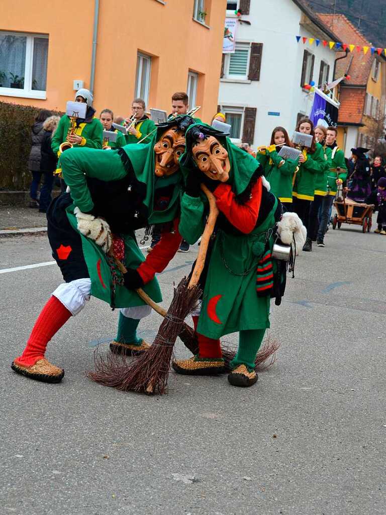 Impressionen vom Kinderumzug: Steinkrhenhexen Kollnau