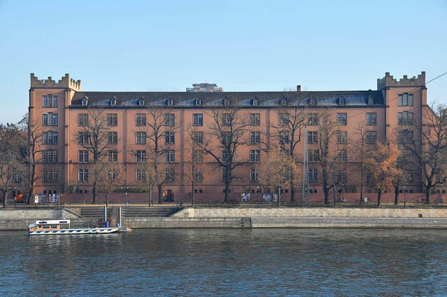 Wird fr 45 Millionen Franken saniert ...acht: die Kaserne am Basler Rheinufer.  | Foto: Daniel Gramespacher