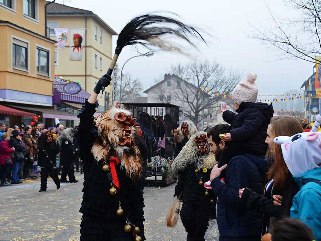 Impressionen vom Jubilumsumzug am Sonntag: Bruckwaldteufel Waldkirch