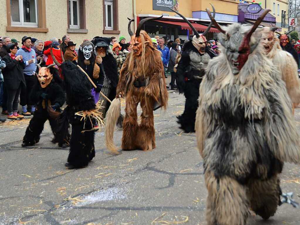 Impressionen vom Jubilumsumzug am Sonntag: Wolfsteufel Kollnau