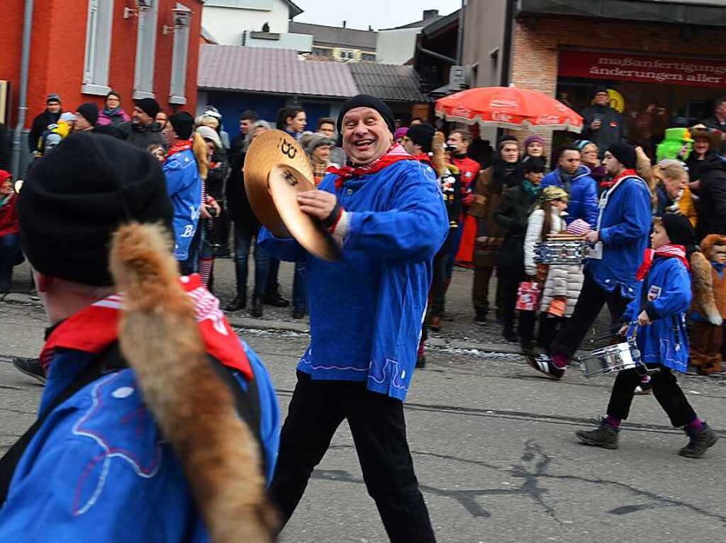 Impressionen vom Jubilumsumzug am Sonntag: Musik der Narrenzunft Kenzingen