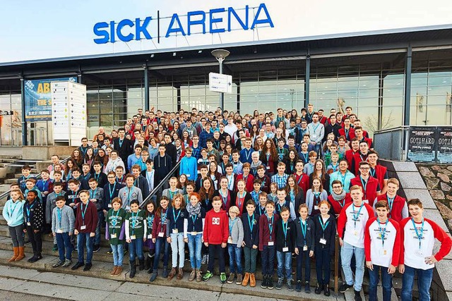 Die Teilnehmer des Regionalwettbewerbs Sdbaden bei Jugend forscht 2017  | Foto: SICK