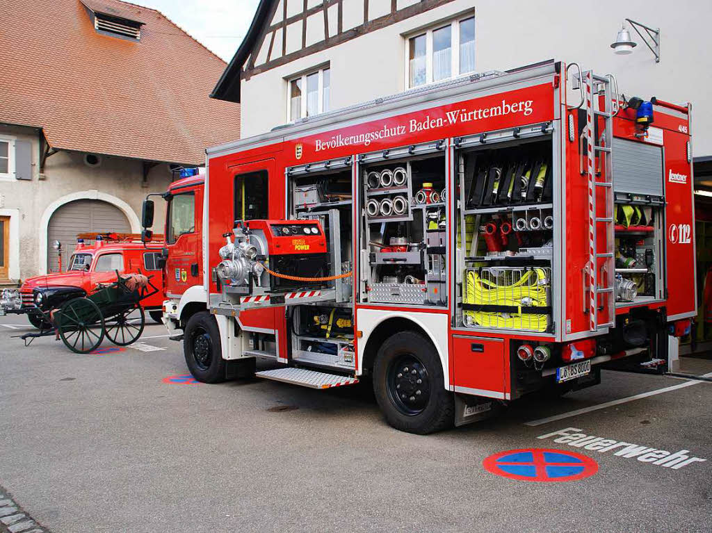 Der Feuerwehrwagen als Ausstellungsobjekt in Haltingen: Das Bild hat Markus Utke geschickt.
