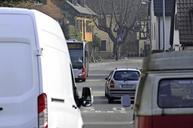 Weniger Parkpltze an der Breisgauer Strae - fr mehr Sicherheit