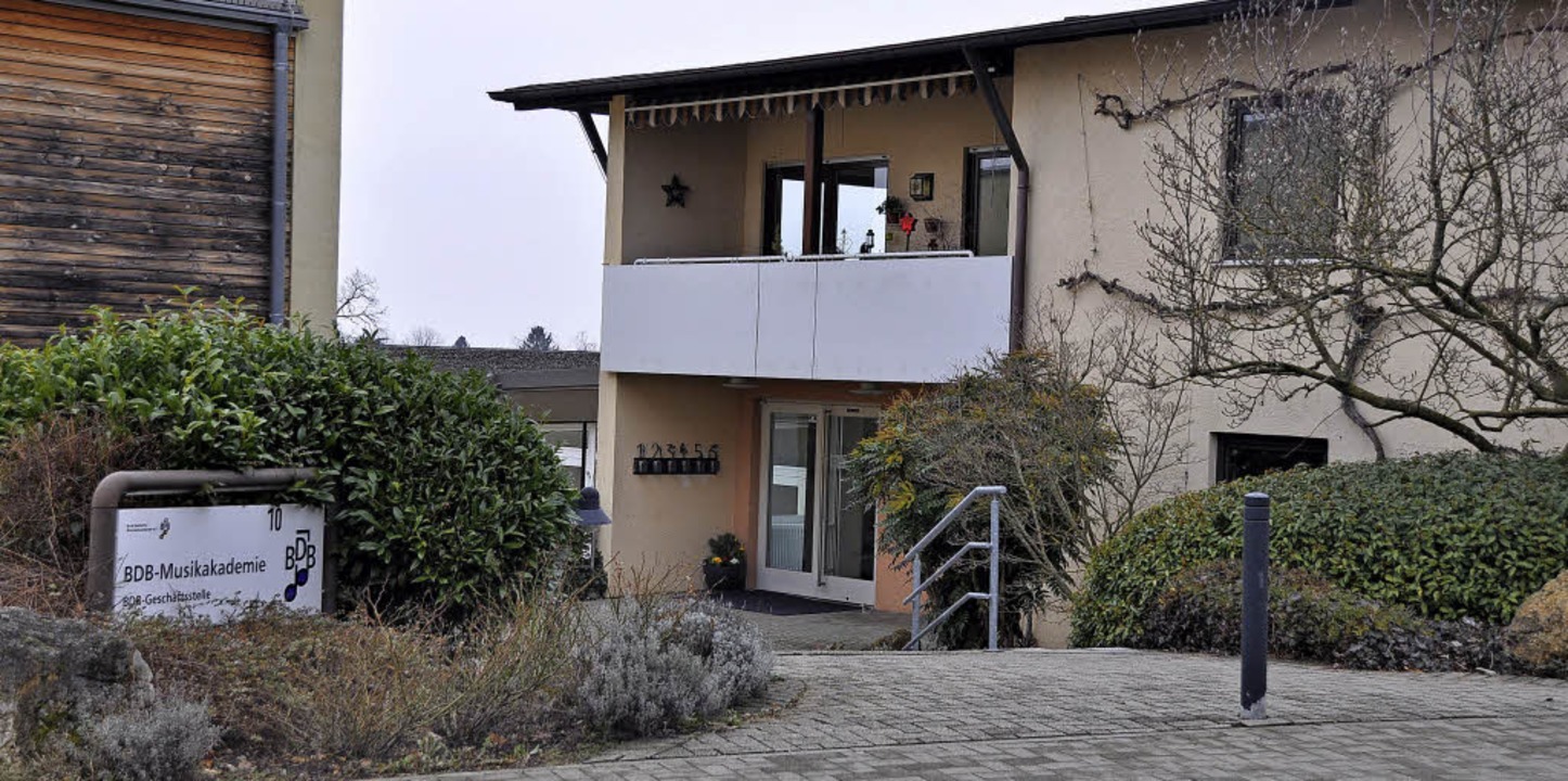 Der Eingang zur BDB-Musikakademie am derzeitigen Standort am Btzen in Staufen  | Foto: Rainer Ruther