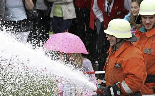 Die Feuerwehrabteilung Strittmatt  hl...der mit Proben fr den Ernstfall fit.   | Foto: Peter schtz