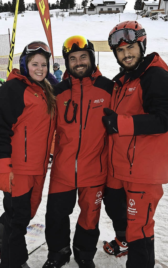 Snowboarderin Julia Lewen mit Coach Ra...gen&#8220; Kadir Yildirim (von links).  | Foto: Ulrike Jger