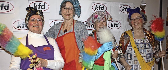 Nicht nur Glanz und Glamour, sondern a...i der Frauenfasnacht in Gundelfingen.   | Foto: Gabriele Fssler