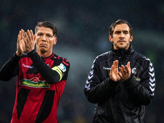 Mike Frantz und Julian Schuster vom SCF.  | Foto: Bernd Thissen