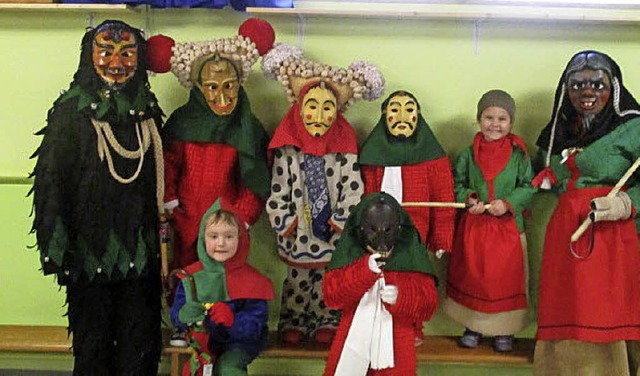 Besuche von Narren aus Elzach, Oberpre...n im Kindergarten auf die Fasnet ein.   | Foto: Kita