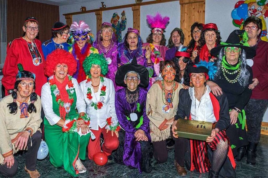 Das Beste aus 25 Jahren präsentierte beim Wiiberobed die Gitarrengruppe um Heidi Schwenninger. (Foto: Wilfried Dieckmann) Das Beste aus 25 Jahren präsentierte beim Wiiberobed die Gitarrengruppe um Heidi Schwenninger. (Foto: Wilfried Dieckmann)