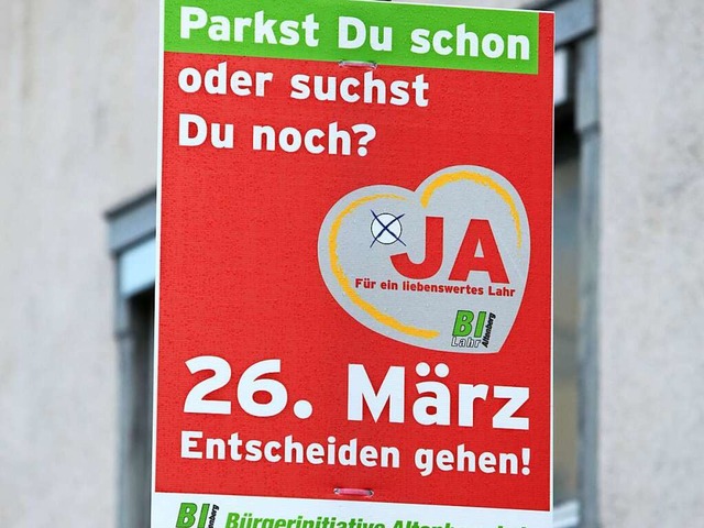 Die Brgerinitiative Altenberg hat in Lahr groflchig plakatiert.  | Foto: Christoph Breithaupt