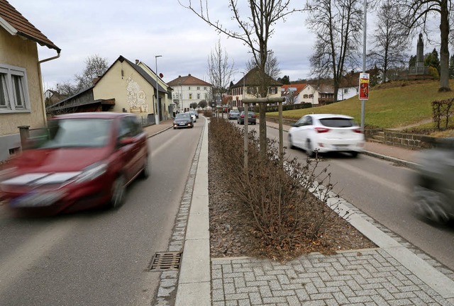 Gehrt in Kippenheim zum tglichen Bild: Autoverkehr auf der B 3   | Foto: Christoph Breithaupt