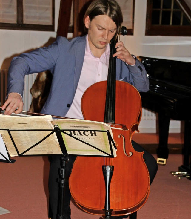 Der Cellist Fjodor Elesin will mit sei...he, sondern lassen auch Vergleiche zu.  | Foto: Margrit Matyscak