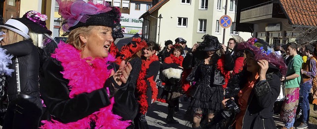 Wiiberfasnacht in Rickenbach  | Foto: CHRISTIANE SAHLI