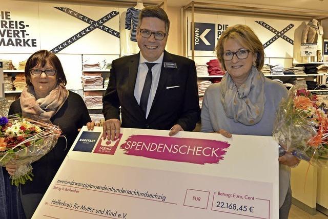 Freiburger Karstadt-Filiale spendet 22.000 Euro an den 