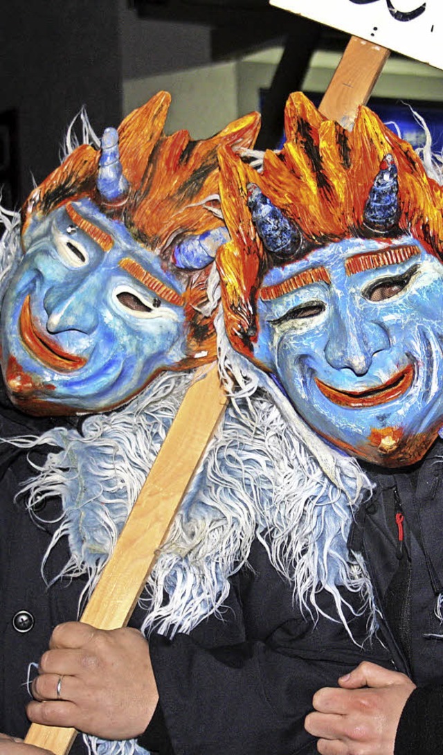 Bunte Masken brachten farbige Akzente ...ikum mit ihrem Knnen (rechtes Bild).   | Foto: Andreas Bhm