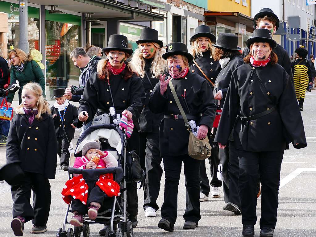 Bunt ging es zu beim Kinder- und Familienumzug Bonndorf.