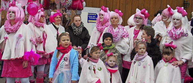 Zur Erffnung des Karsauer Narrenmarkt...eknigin ein Fan von Hello Kitty ist.   | Foto: Boris Burkhardt