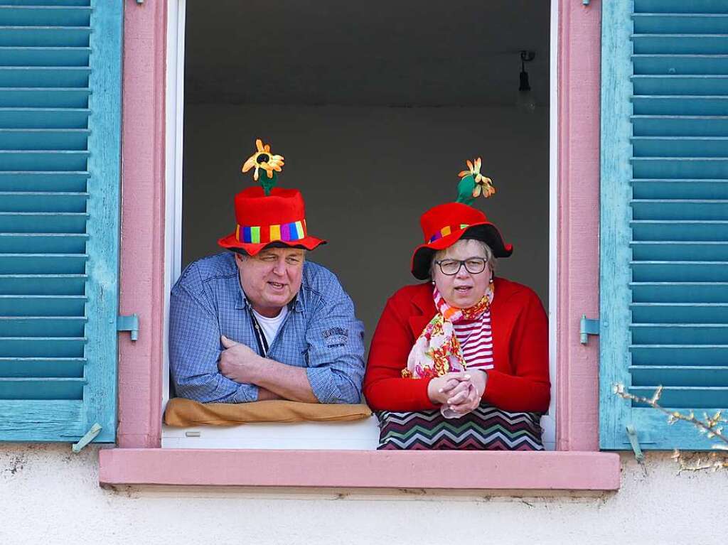 Traumhaftes Wetter beim Rosenmontagumzug in Denzlingen