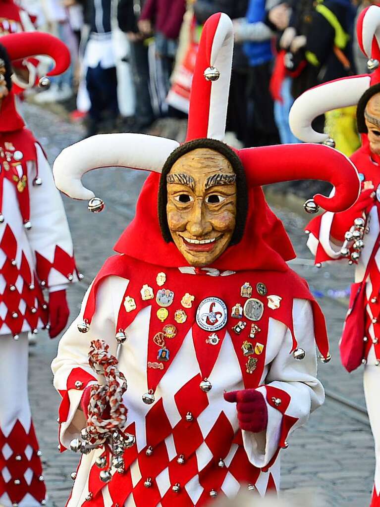 Freiburg war am Rosenmontag traditionell in Narrenhand